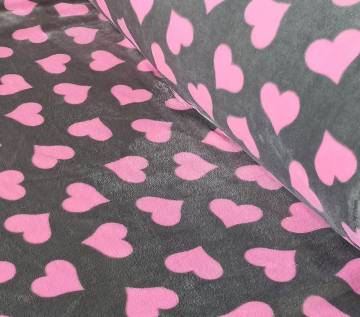 Szürke pink szívekkel 180 cm
